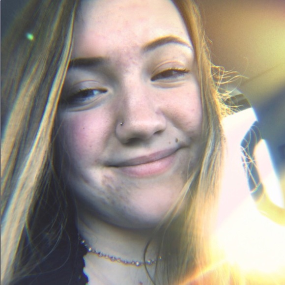 Meet your Posher, Bianna - Picture 2 of 4